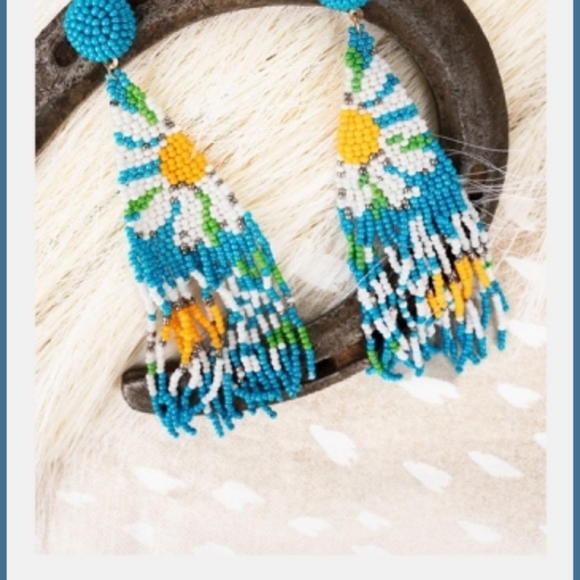 💣LAST 1🌈 Turquoise blue Daisy Flower Seed bead fringe earrings boho hippie - Picture 6 of 7